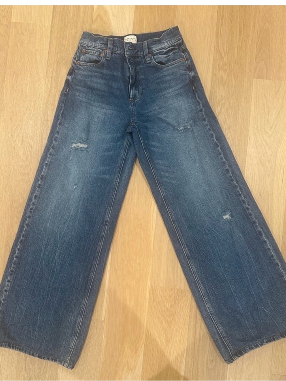 Alice + Olivia Trish Midrise Baggy/Wide Leg Jeans Size 25